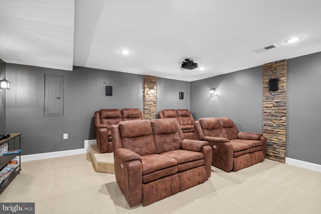 42534 Harvest Horn Way