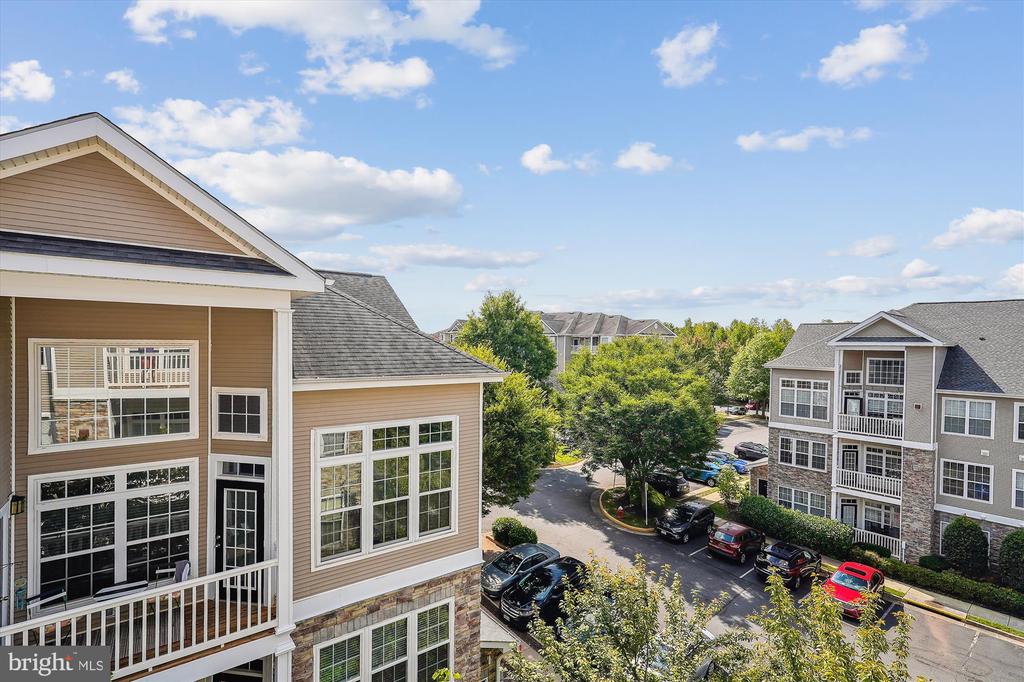 508 SUNSET VIEW TER SE #406