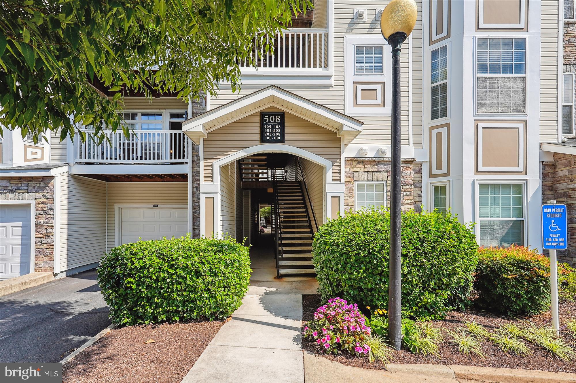 508 SUNSET VIEW TER SE #406