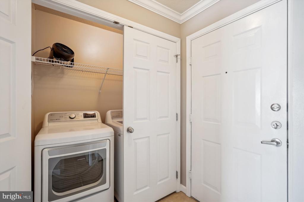 508 SUNSET VIEW TER SE #406