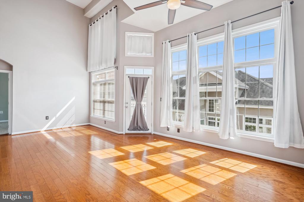 508 SUNSET VIEW TER SE #406