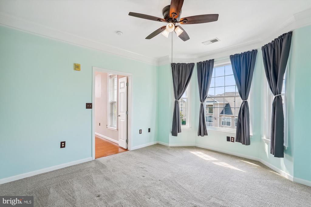 508 SUNSET VIEW TER SE #406