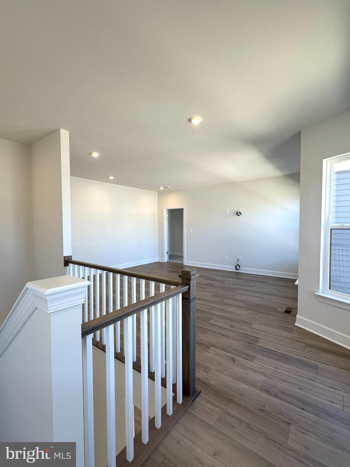 43212 Greeley Sq