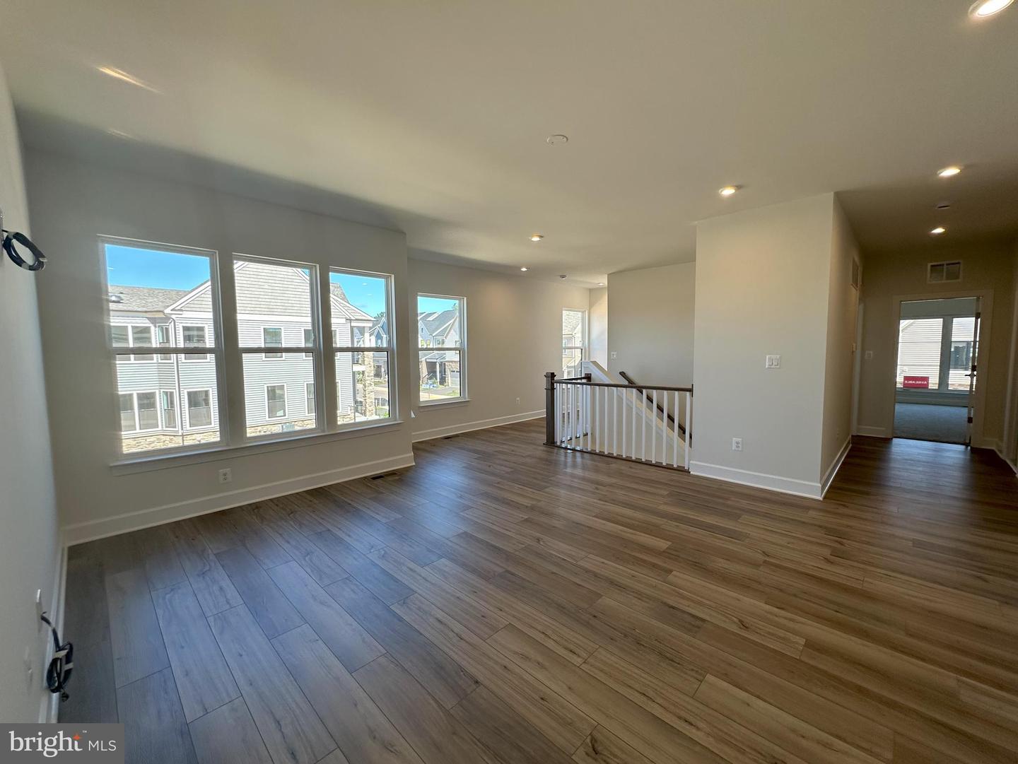 43212 Greeley Sq