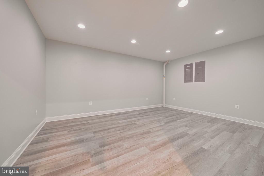23700 Sweetbells Ct