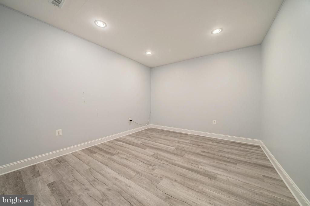 23700 Sweetbells Ct