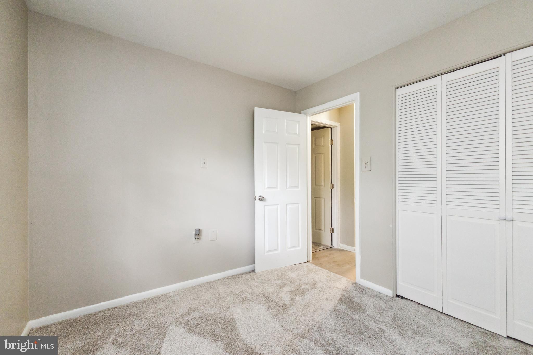 101 Meadows Ln NE