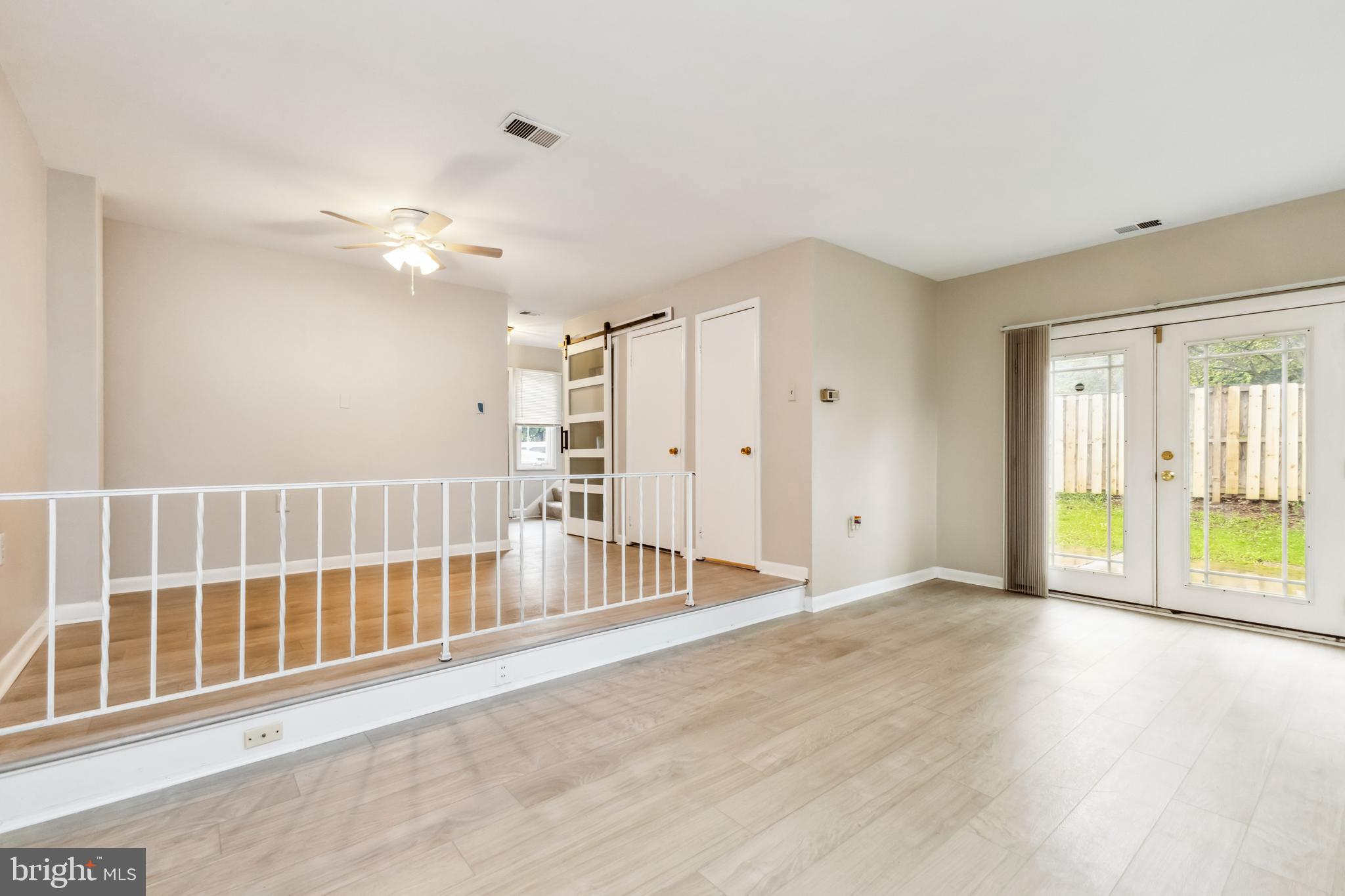 101 Meadows Ln NE