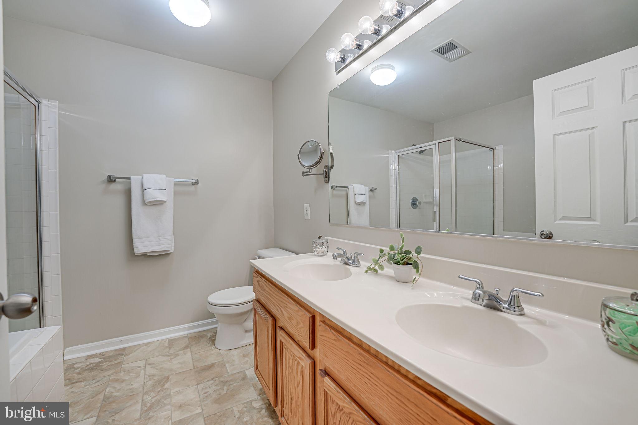 212 Mayfair Dr NE