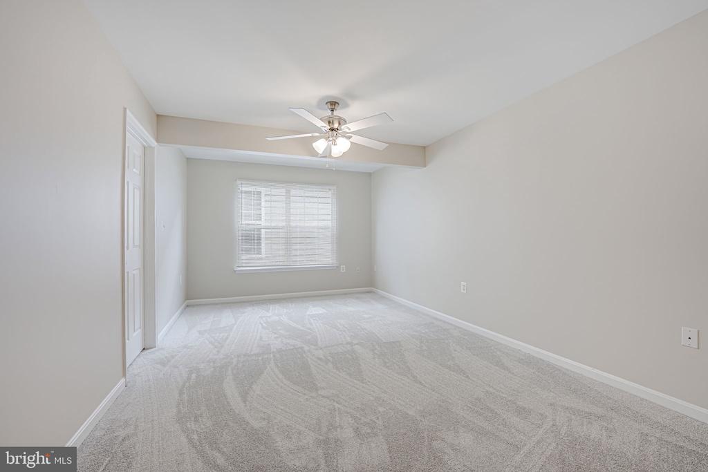 212 Mayfair Dr NE