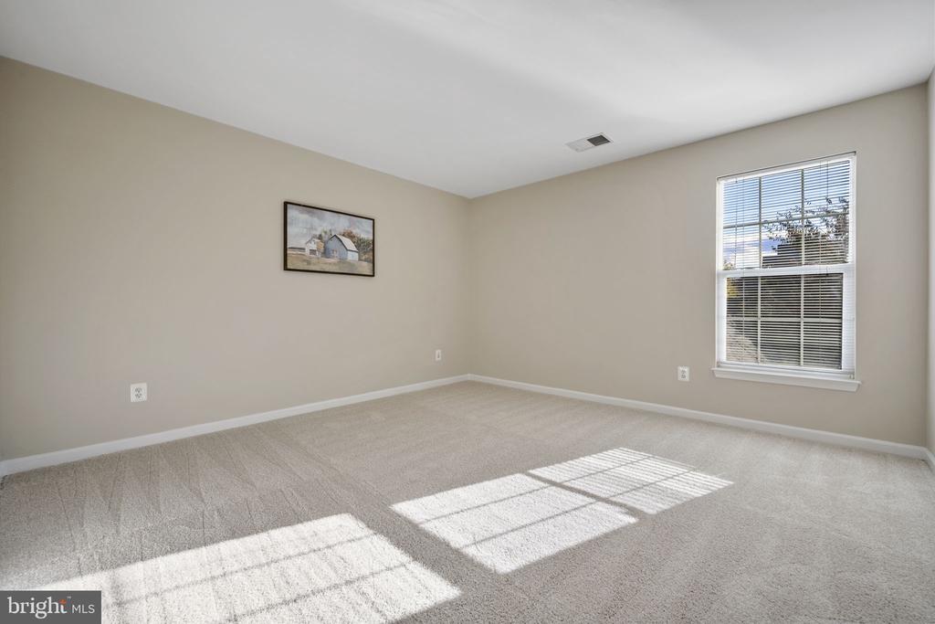 43214 Baltusrol Ter