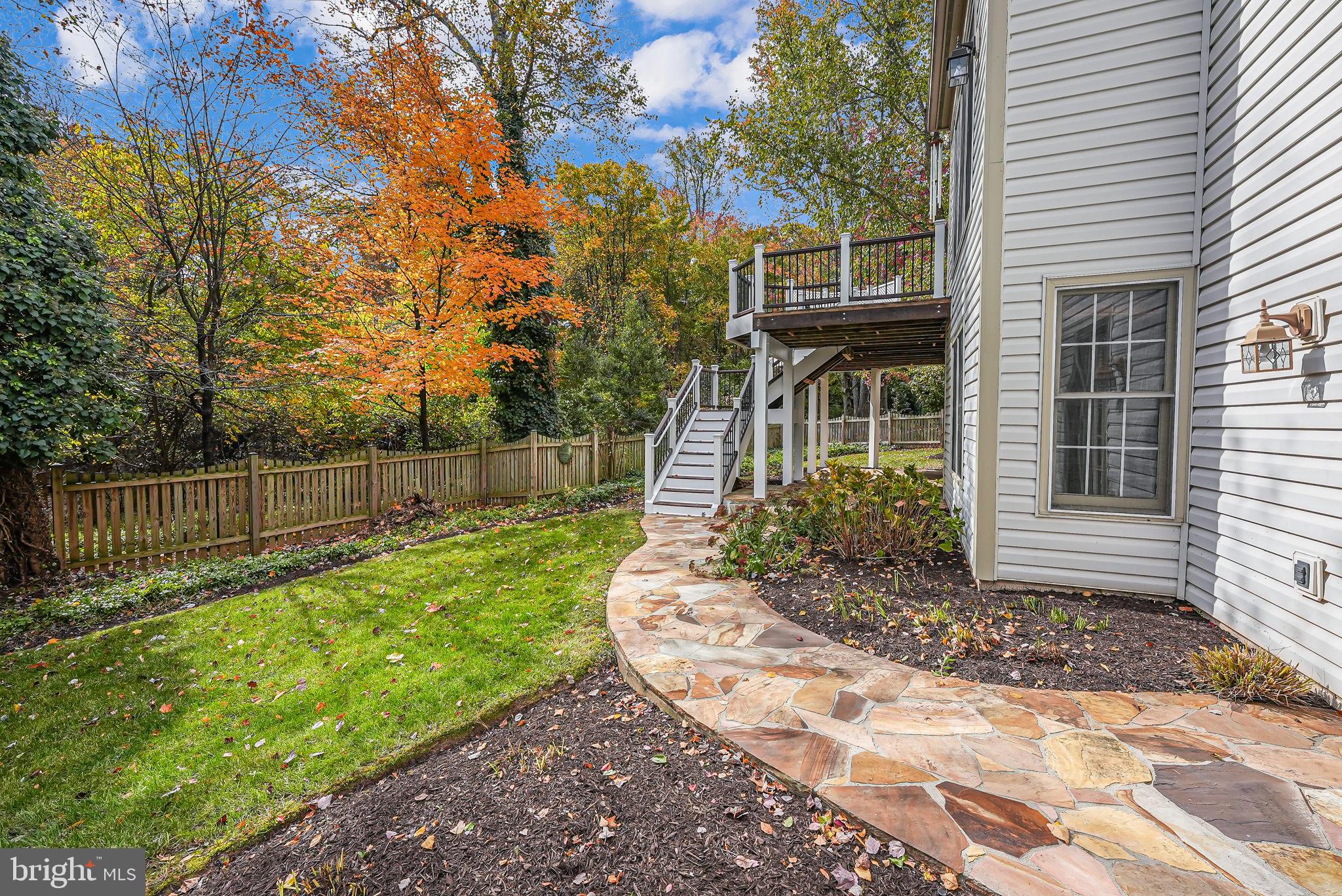 627 Diskin Pl SW