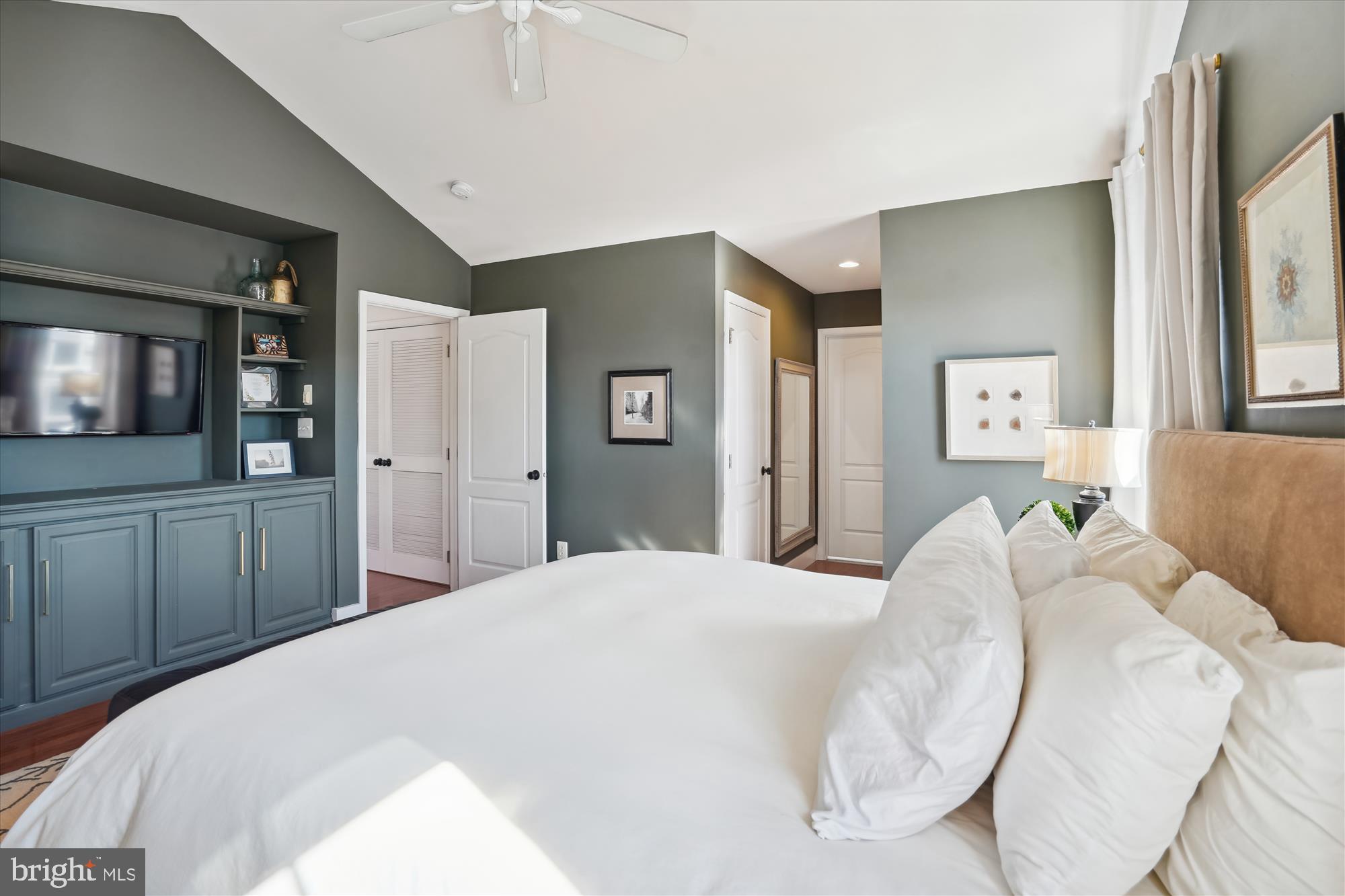 42599 PELICAN DRIVE