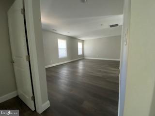 800 S DOGWOOD ST