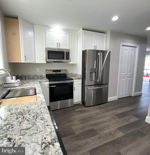 800 S DOGWOOD ST