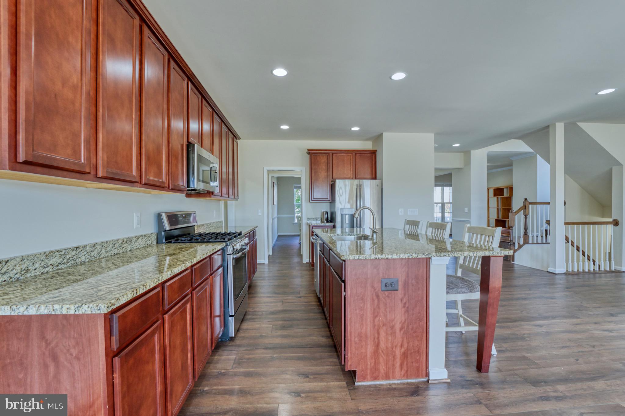 35825 Peninsula Ct