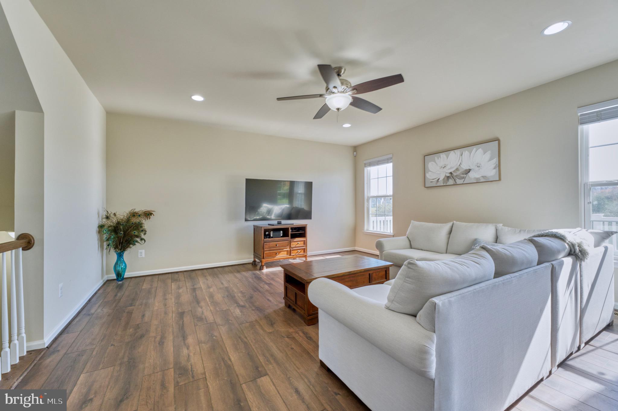 35825 Peninsula Ct