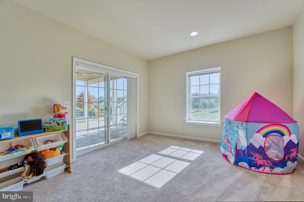 35825 Peninsula Ct