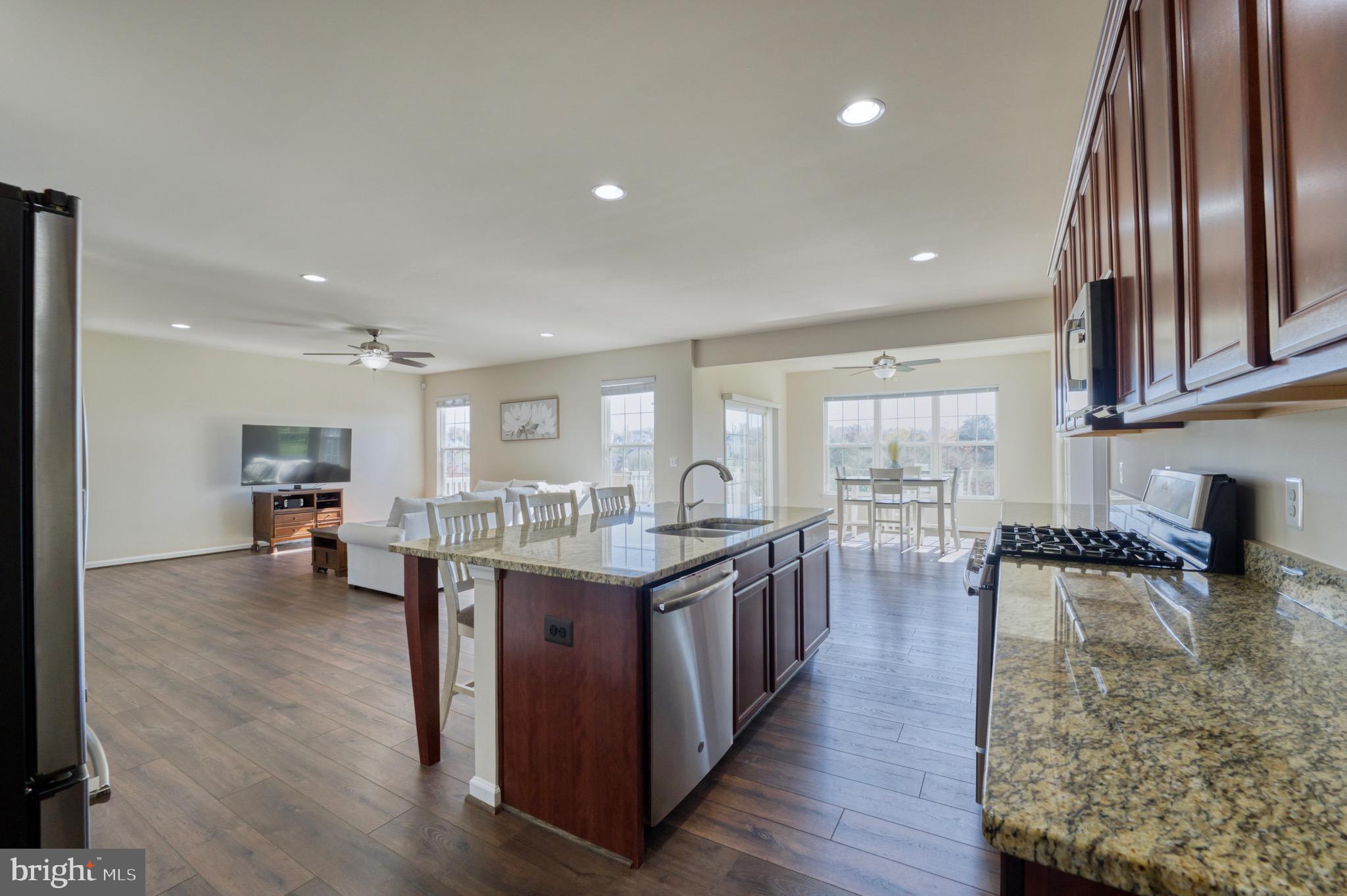 35825 Peninsula Ct
