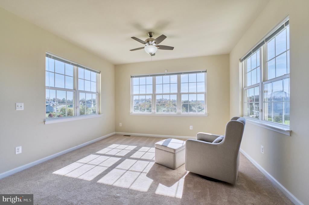 35825 Peninsula Ct