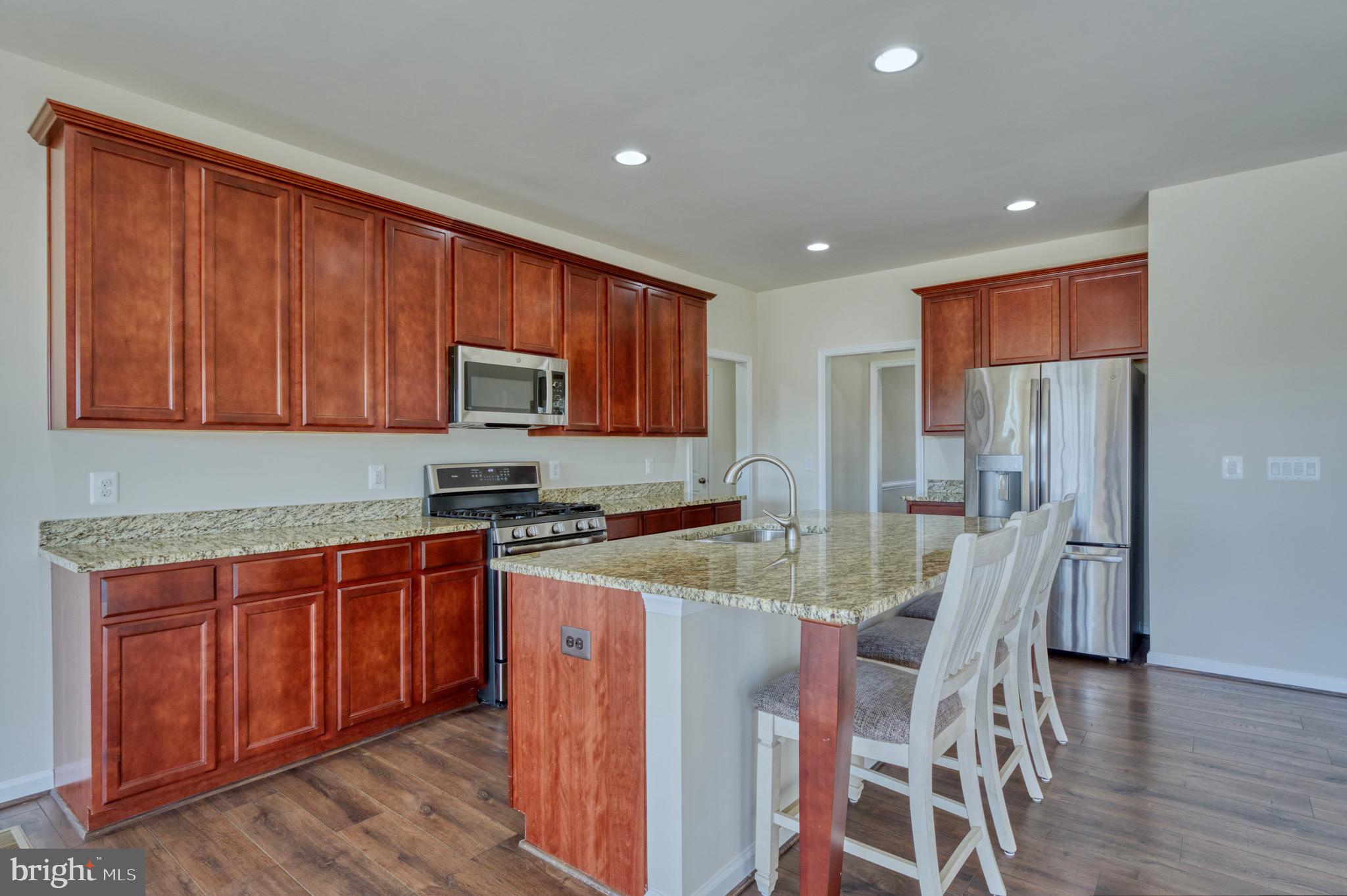35825 Peninsula Ct