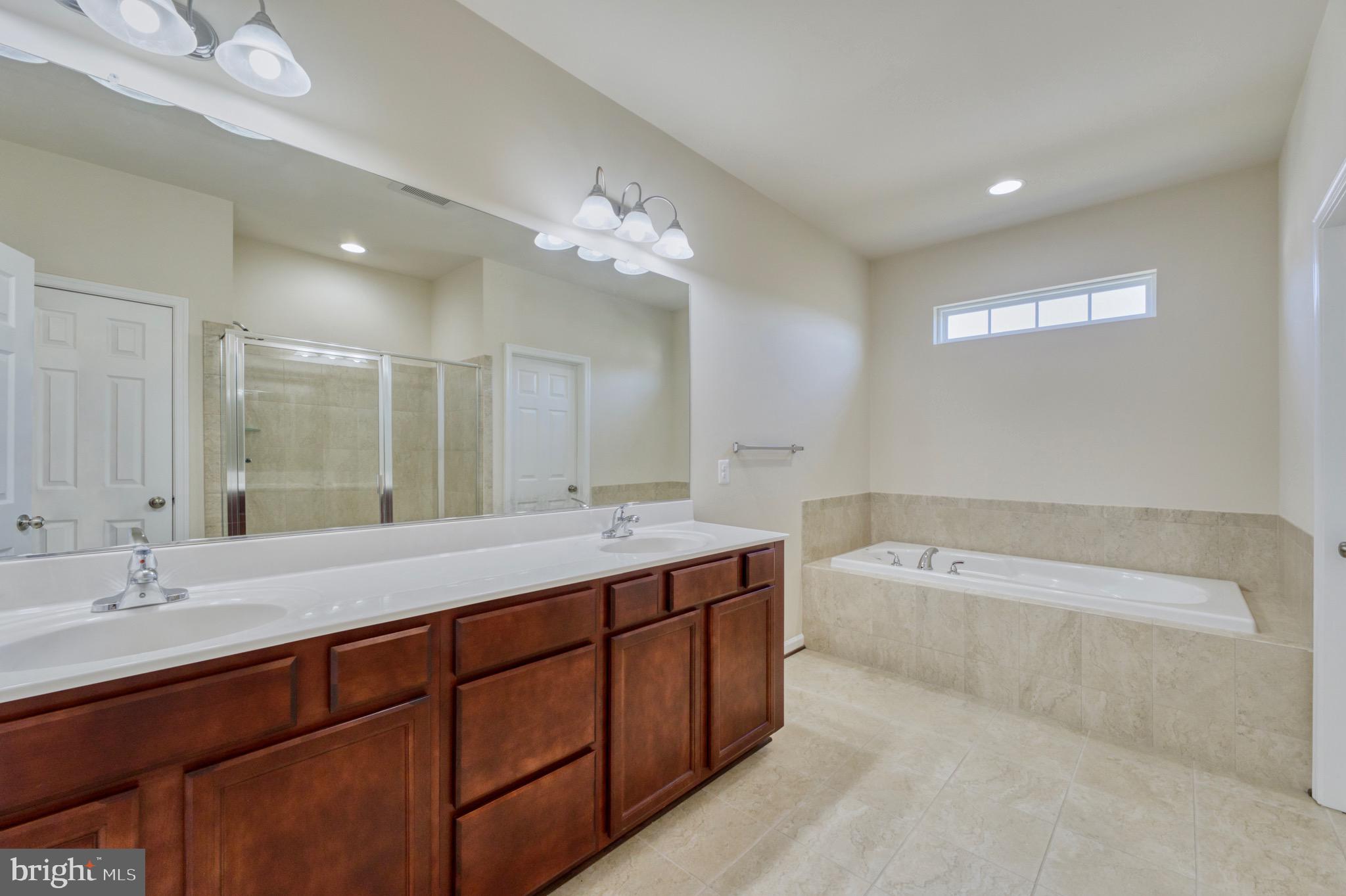 35825 Peninsula Ct
