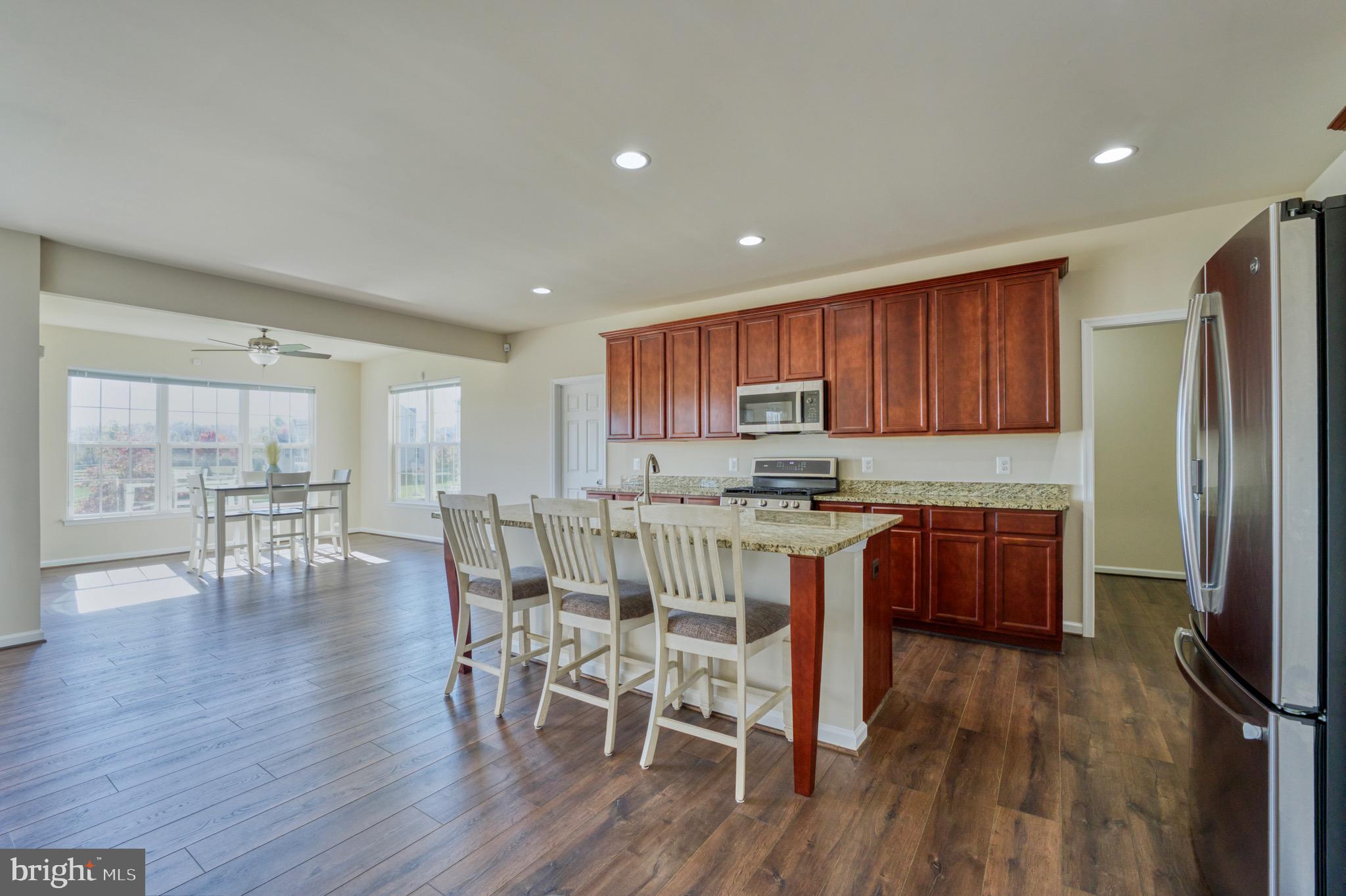 35825 Peninsula Ct