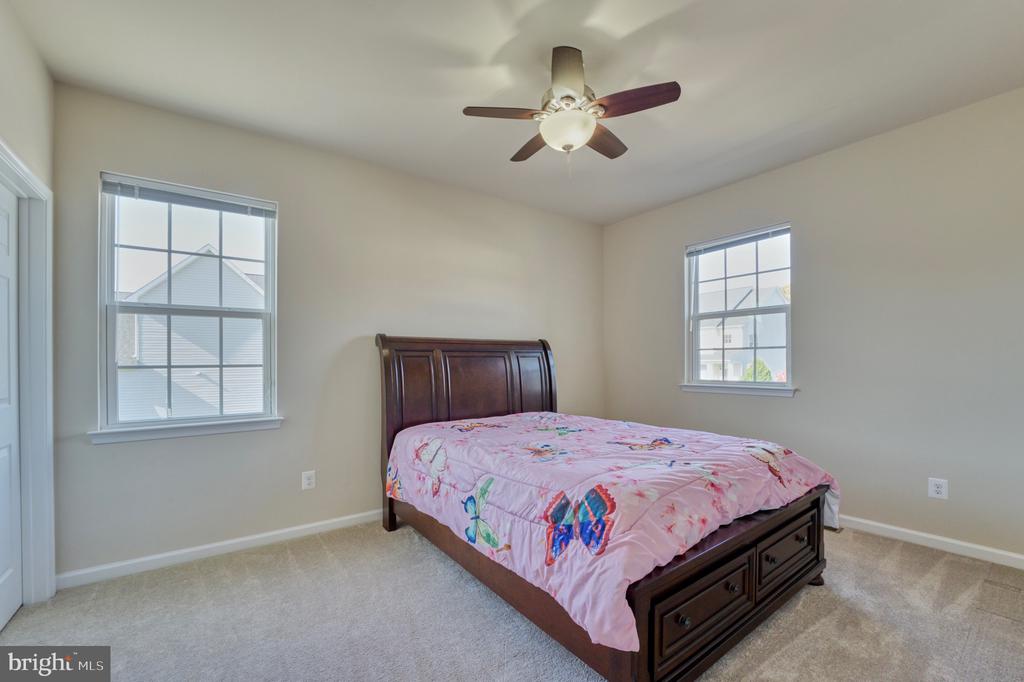 35825 Peninsula Ct