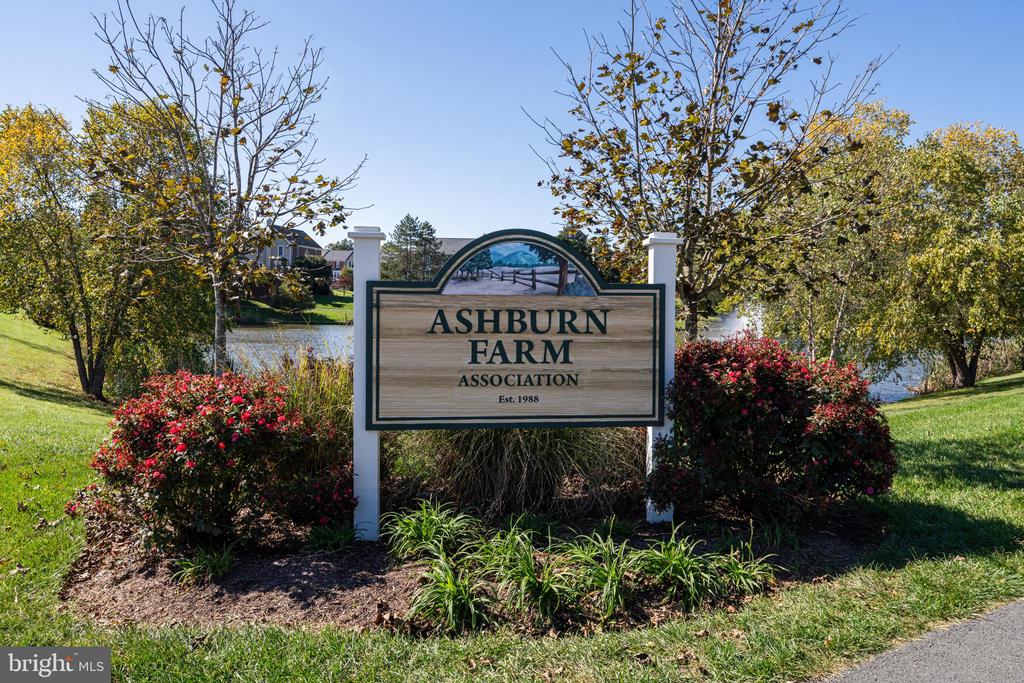 20935 Gardengate Cir