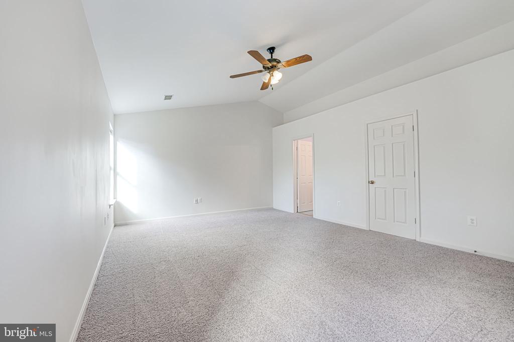 20935 Gardengate Cir