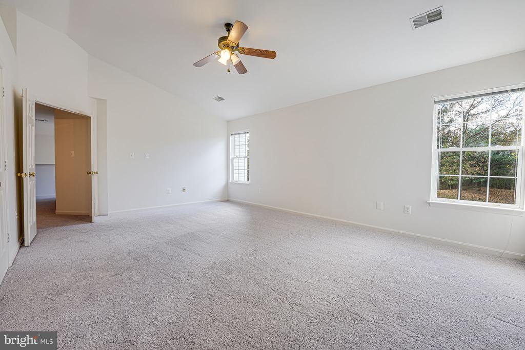 20935 Gardengate Cir