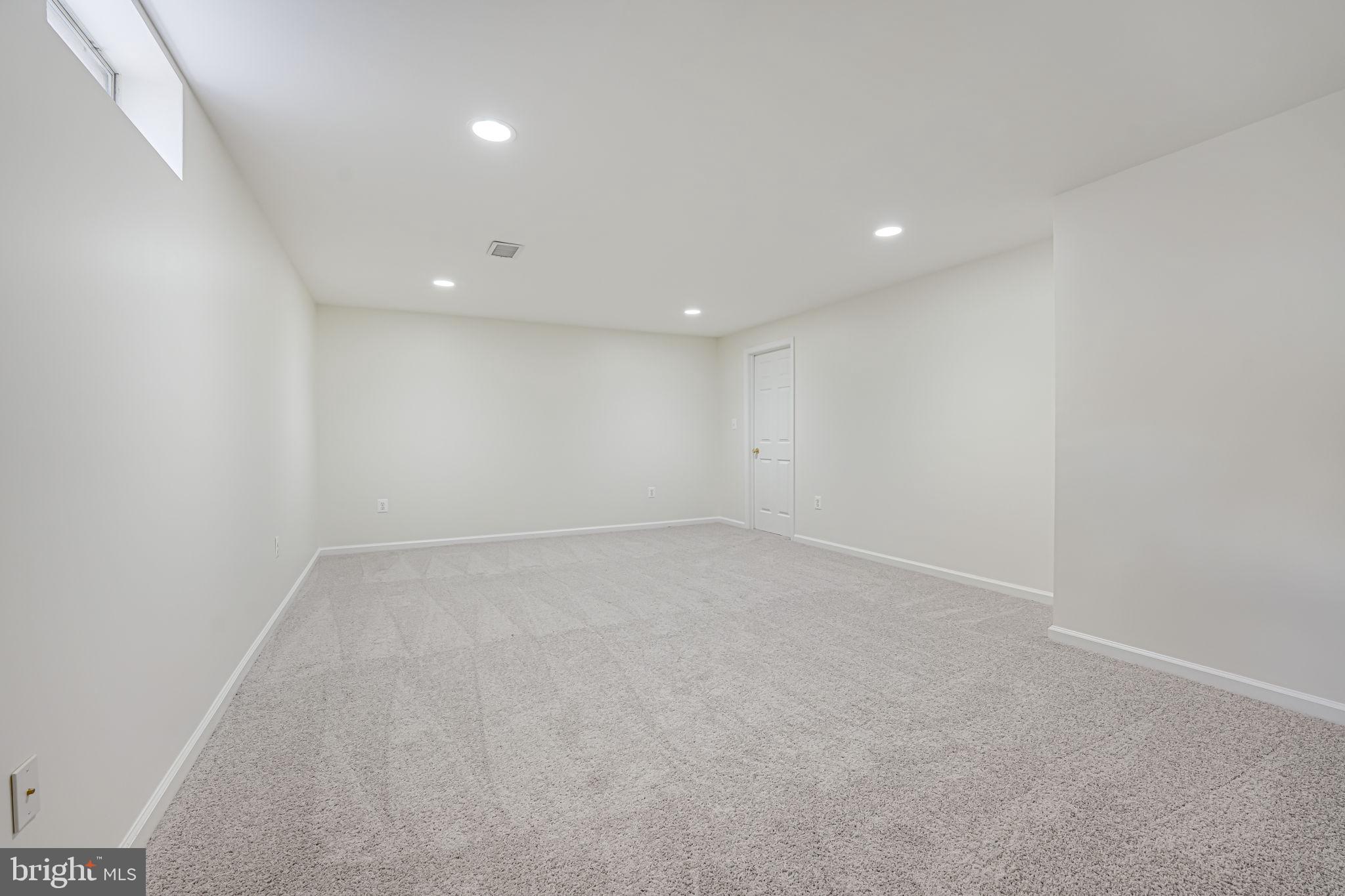 20935 Gardengate Cir