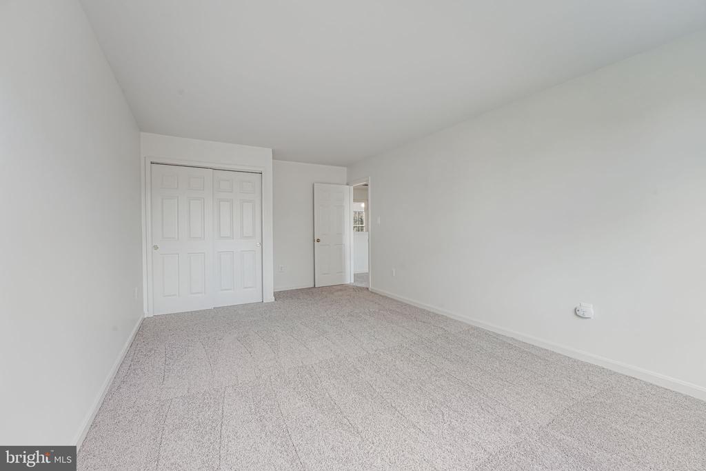 20935 Gardengate Cir