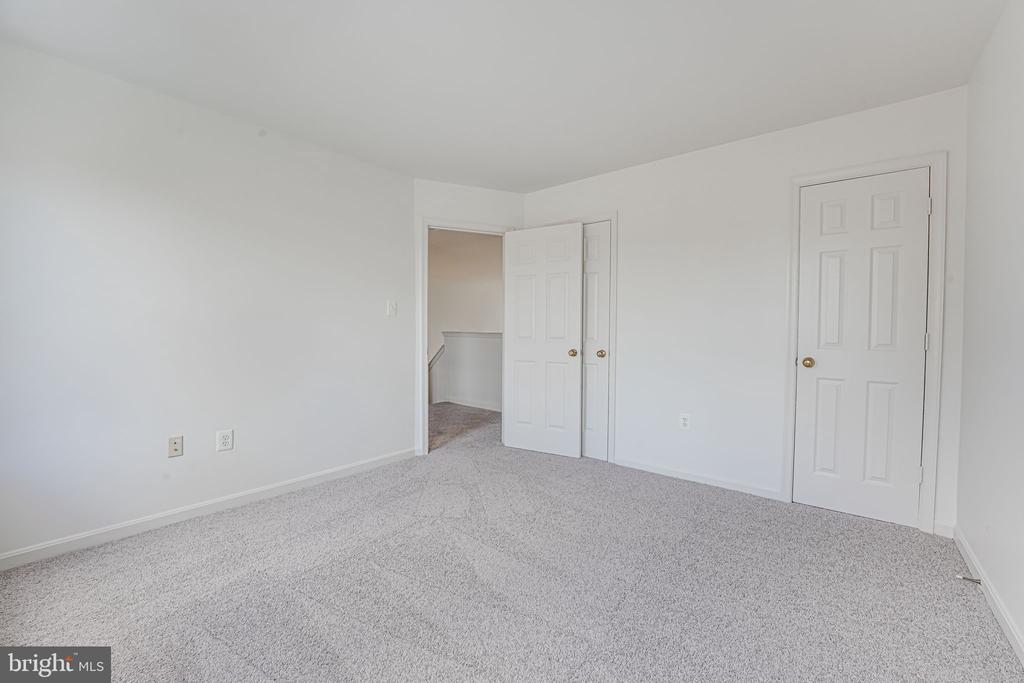 20935 Gardengate Cir