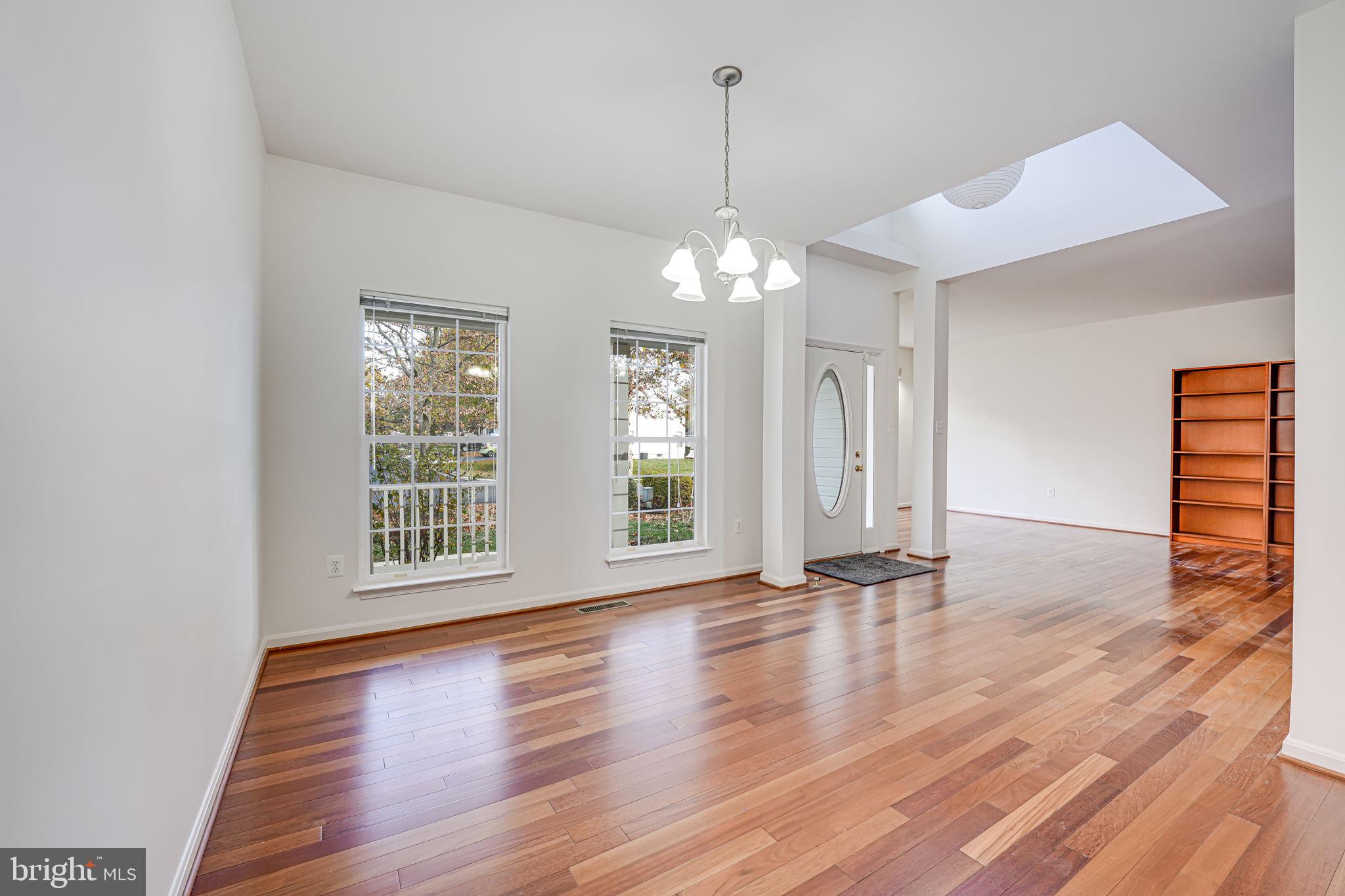 20935 Gardengate Cir