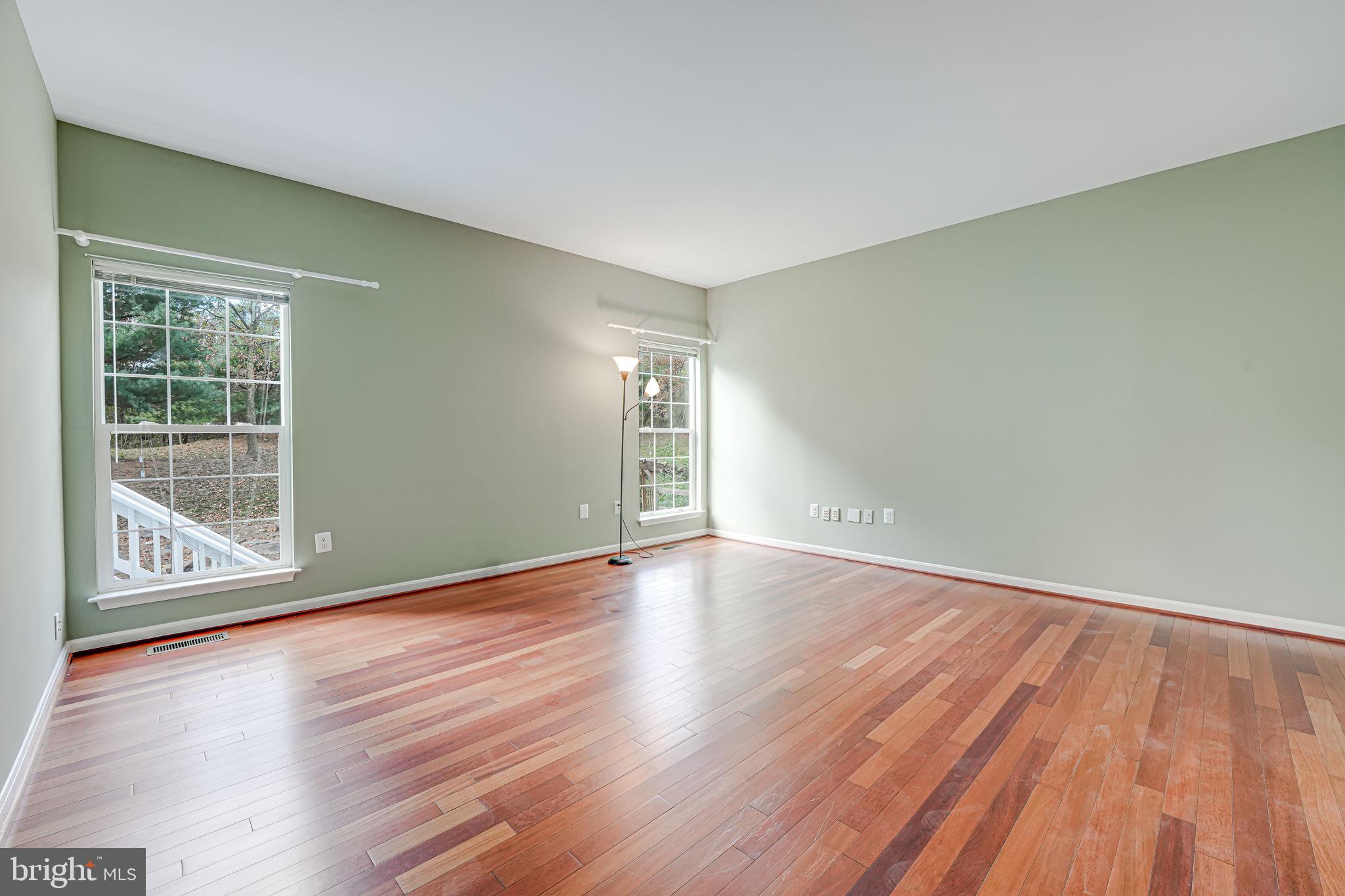 20935 Gardengate Cir