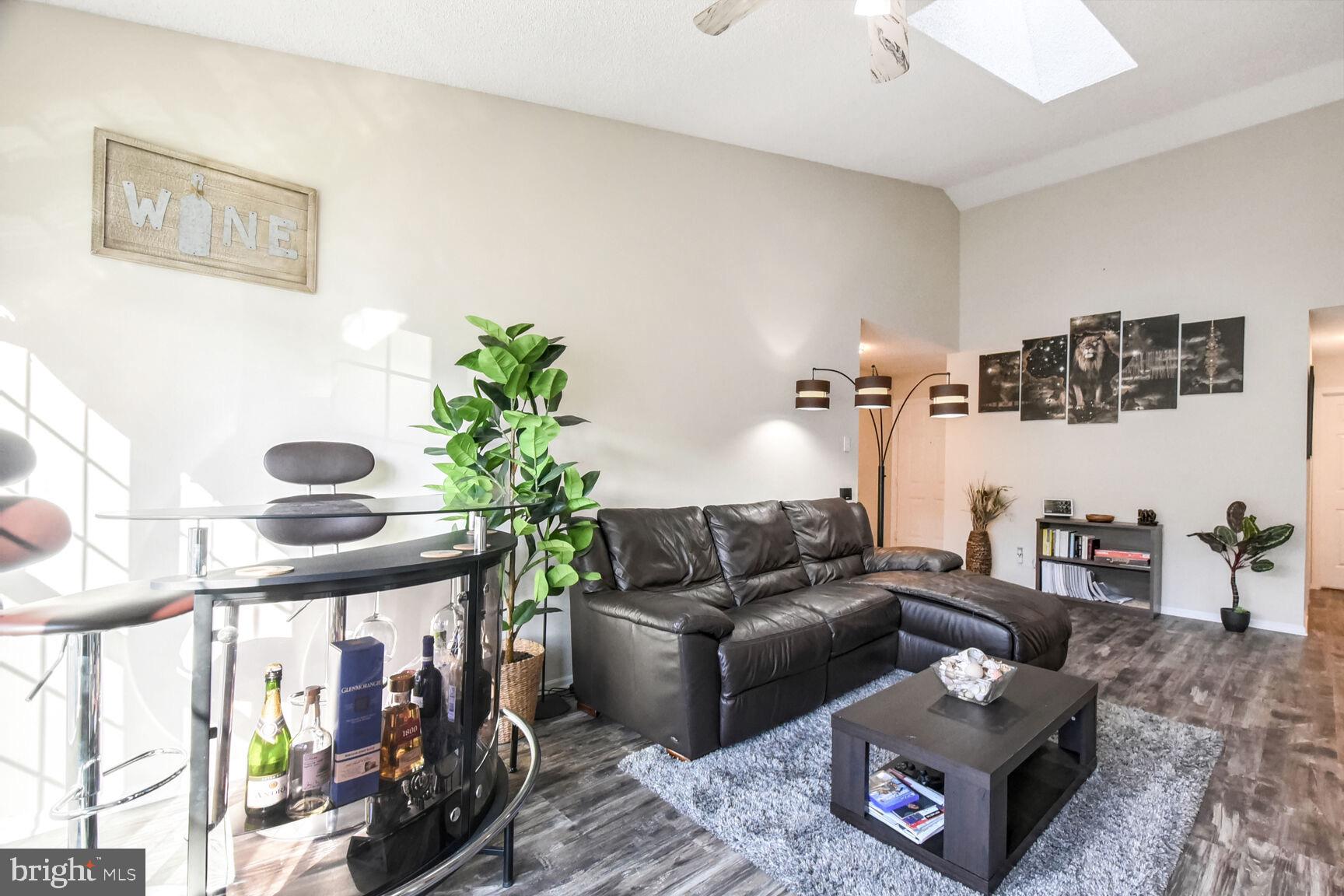 1107 NE HUNTMASTER TER NE #301