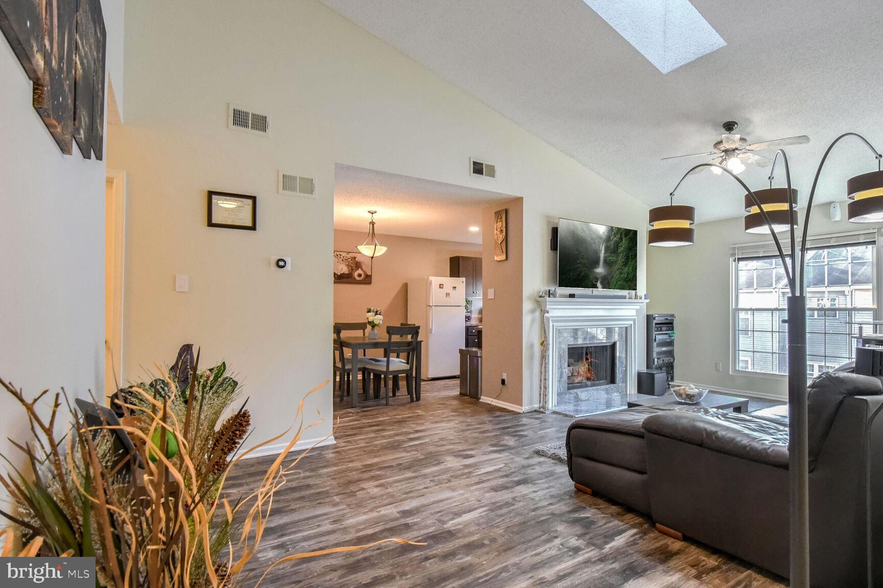 1107 NE HUNTMASTER TER NE #301