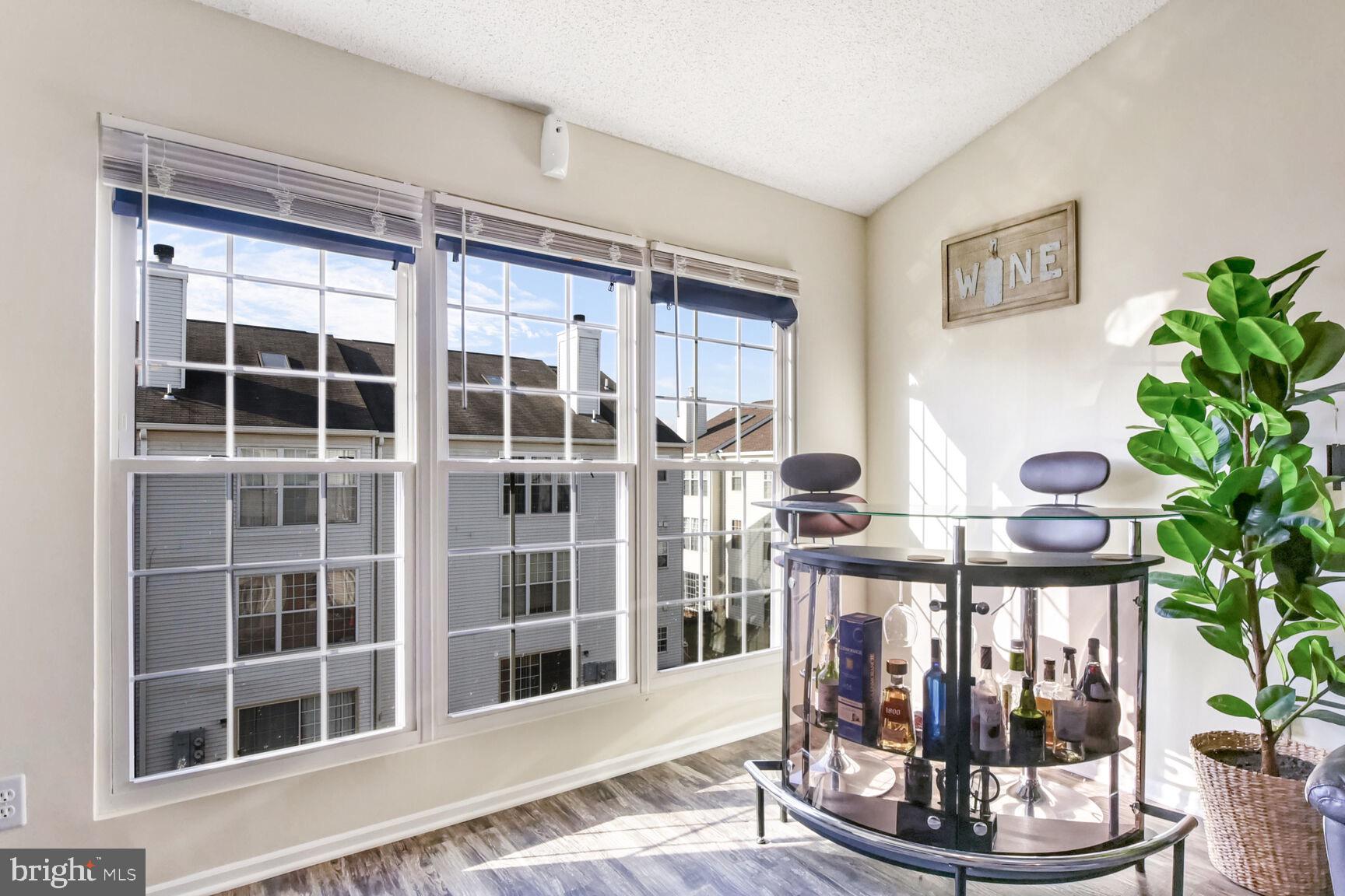 1107 NE HUNTMASTER TER NE #301