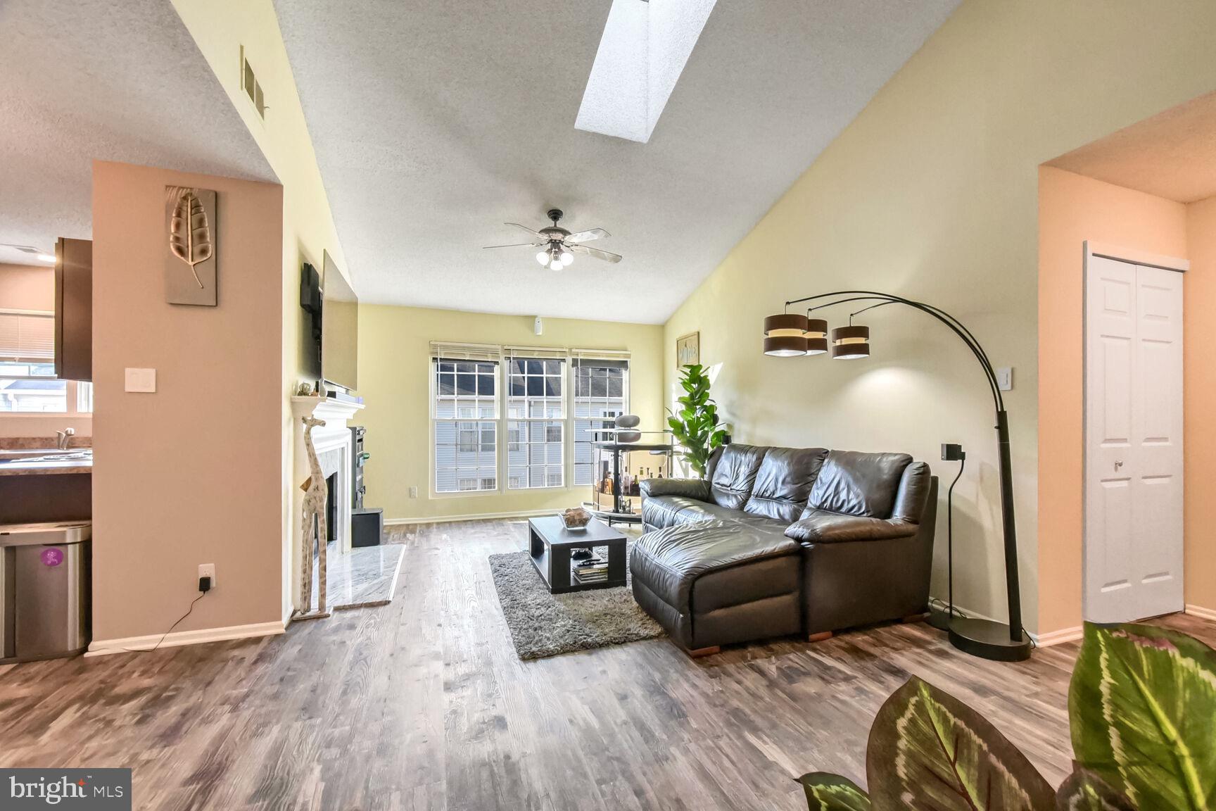 1107 NE HUNTMASTER TER NE #301