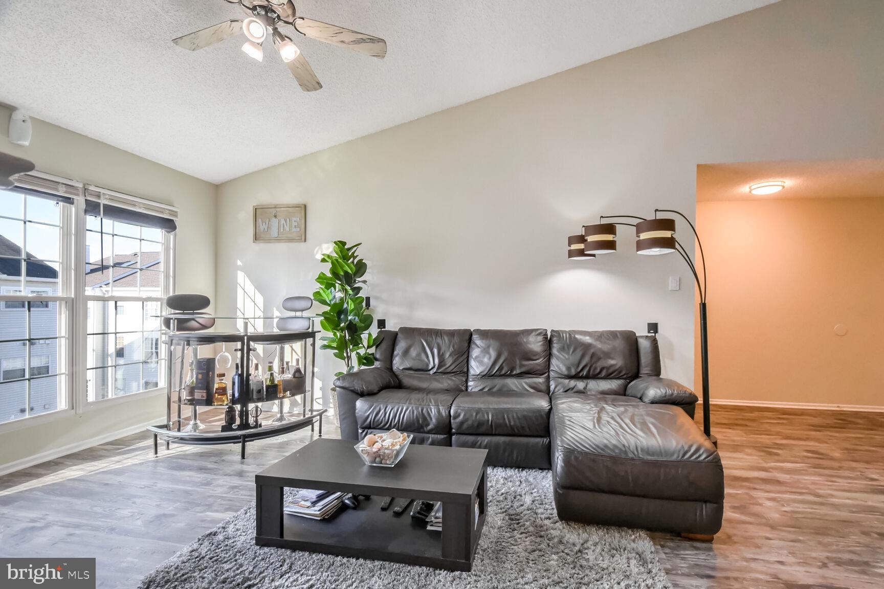 1107 NE HUNTMASTER TER NE #301