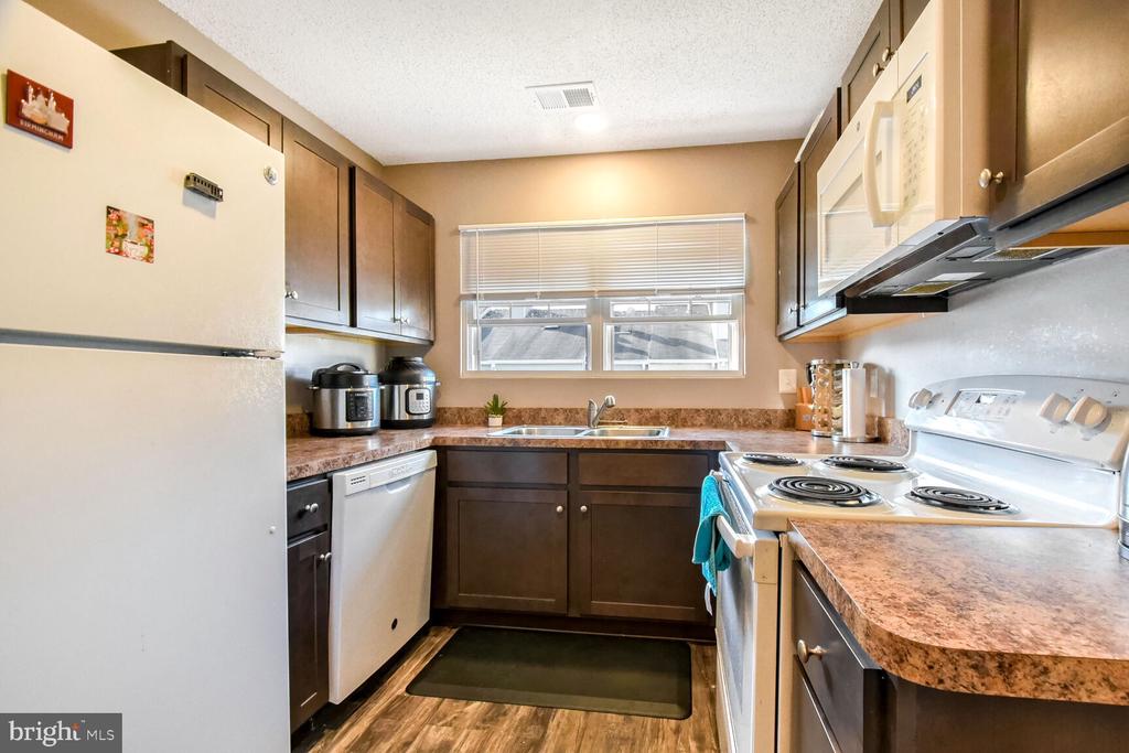 1107 NE HUNTMASTER TER NE #301