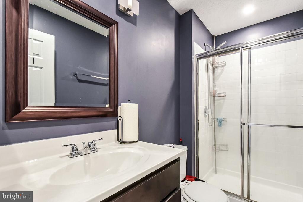 1107 NE HUNTMASTER TER NE #301
