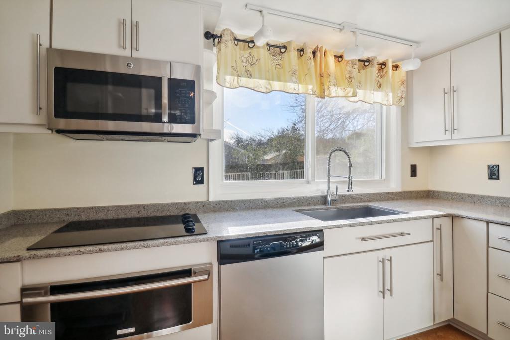 601 Sugarland Run Dr