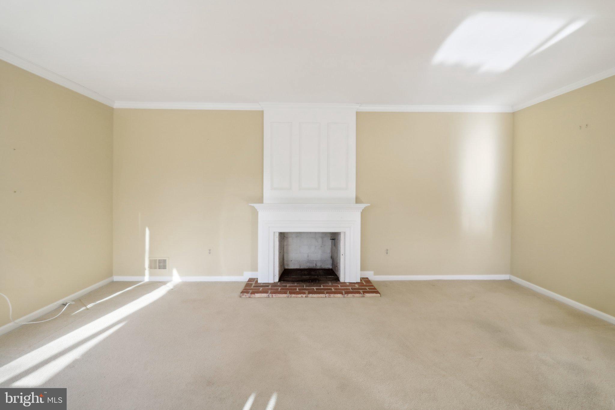 601 Sugarland Run Dr