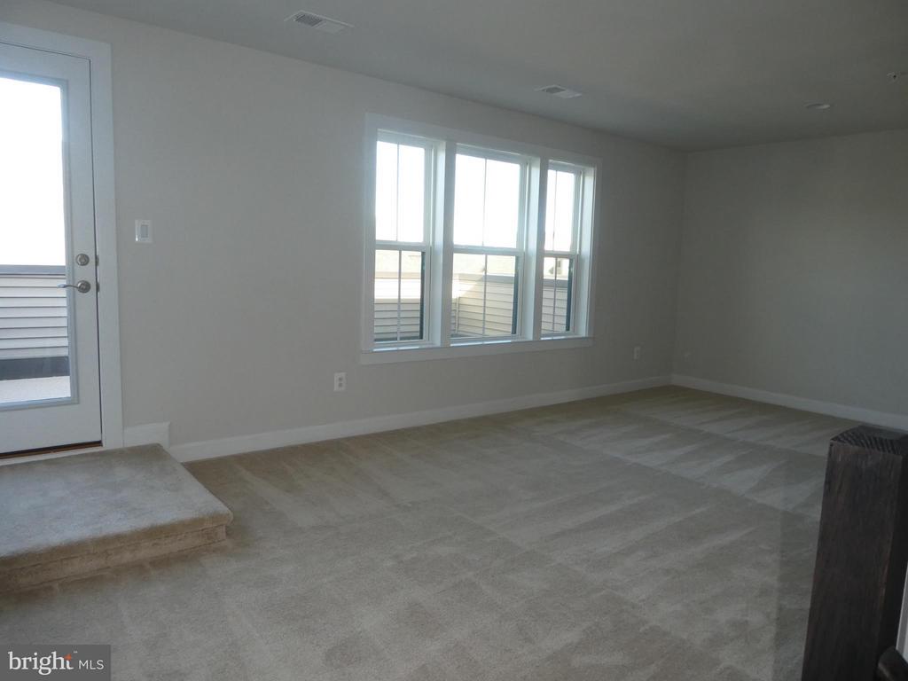 43390 WHITEHEAD TERRACE