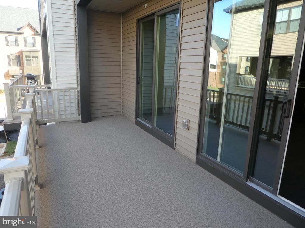43390 WHITEHEAD TERRACE