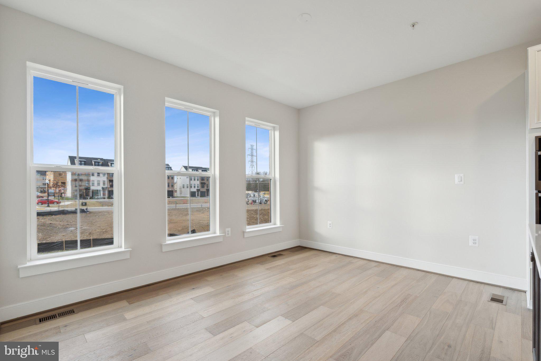 22798 TAWNY PINE