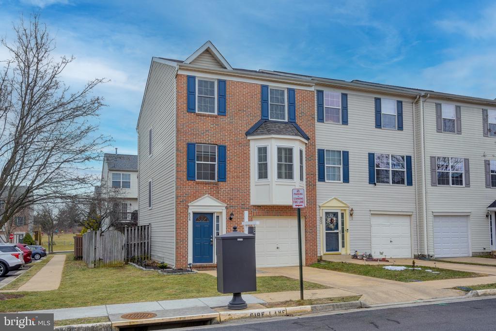 854 VANDERBILT TER SE