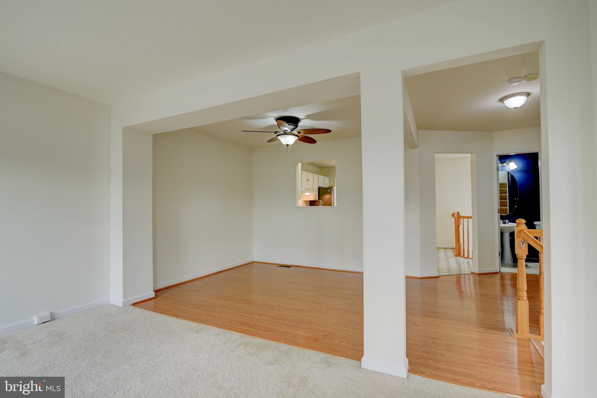 854 VANDERBILT TER SE